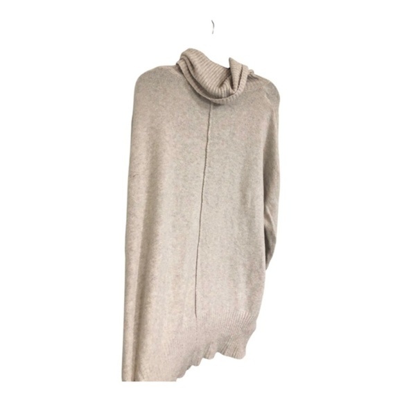 Jessica Simpson beige oversized poncho style split‎ sides long sleeve turtleneck - Picture 8 of 16